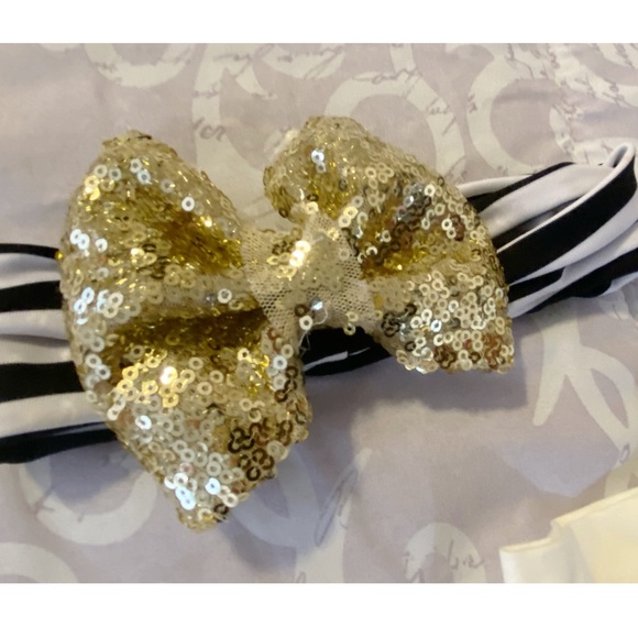 Tuffle Ruffle Fashionable Leg warmers Gold heart & Gold Sequin Bow headband - Picture 4 of 4